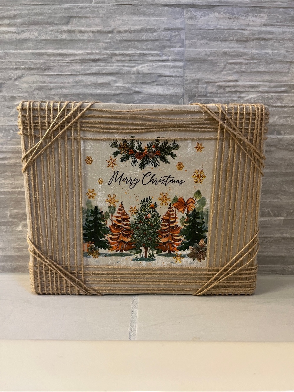 Rustic Tan Jute Merry Christmas Table Decor